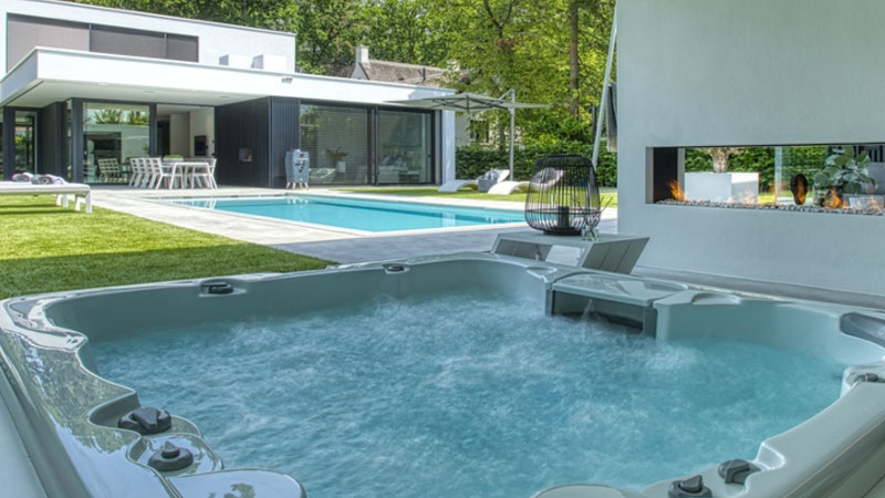 03_roosen-pool_the-organic-gardenroom