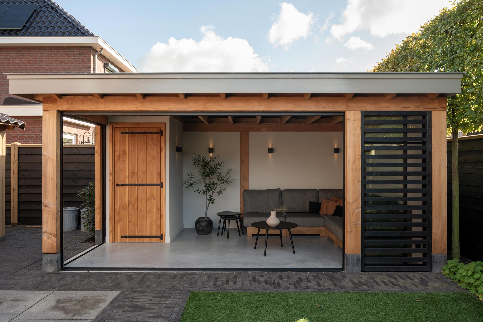 header_carint_the-organic-gardenroom